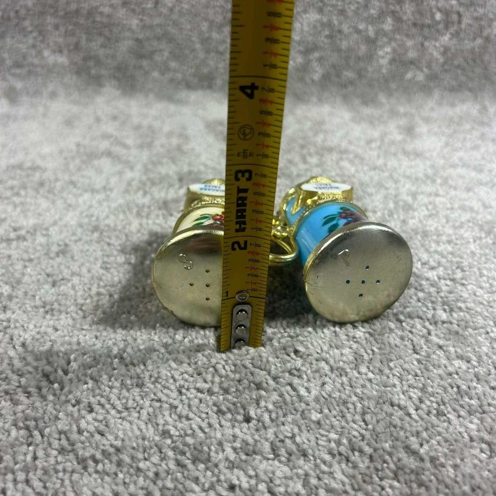 Vintage Niagara Falls Salt and Pepper Shakers Blue Cream Gold Floral Souvenir